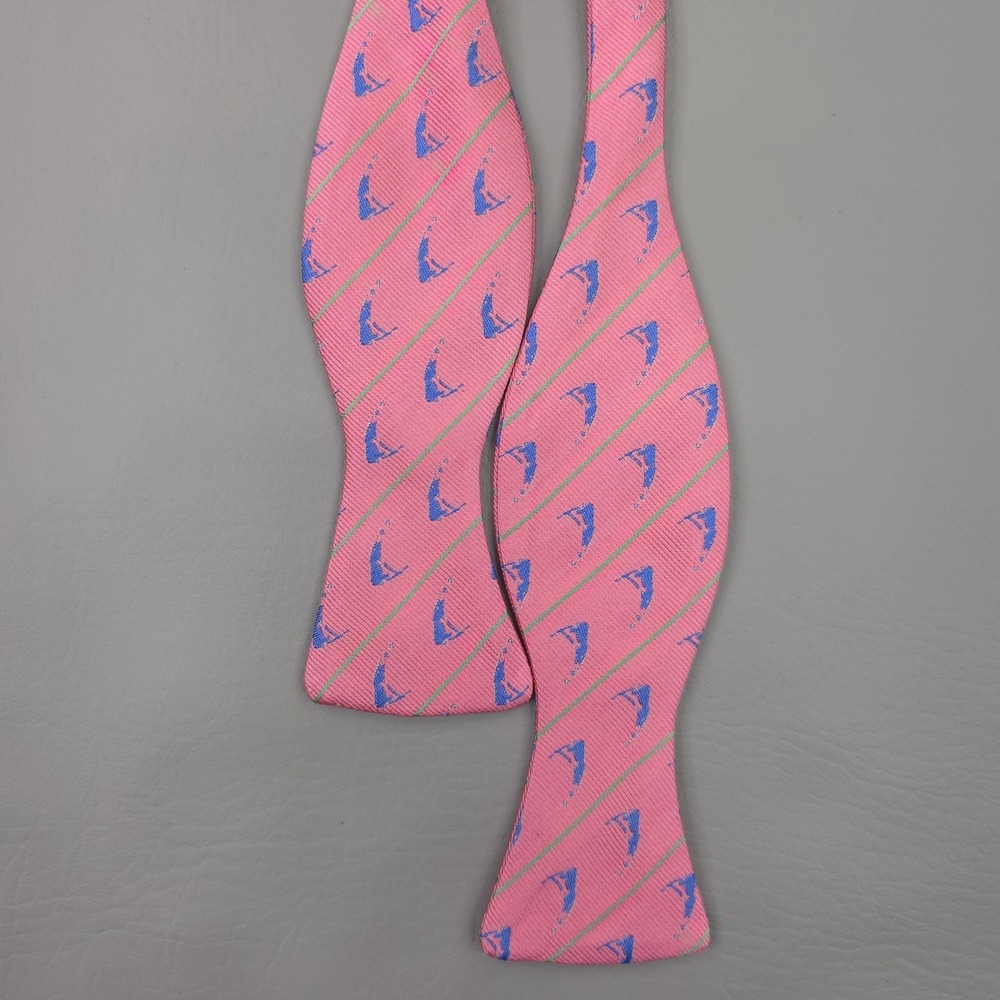 R. Hanauer Bow Tie Mens One Size Pink Blue Silk Striped Handmade In USA